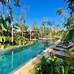 Villa Entera Y Centrica En Tulum Piscinas Y Gym