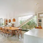 Casa Areca, Awarded Architectural Villa Located In A Secured Gated Community, With Concierge Services