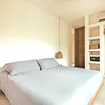 Casa Areca, Awarded Architectural Villa Located In A Secured Gated Community, With Concierge Services