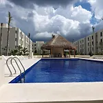 Chic Condo With Hammocks&Beds