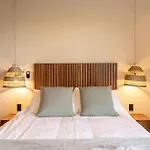 Apartment New 2 Bed Bath - *