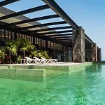 Amira District By Simply Comfort Suites