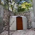 La Veleta Modern Jungle Living