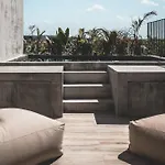 Apartahotel Urbano By Sundara 4*