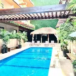 218 Stylish Studio Delux Condo Fast Wifi