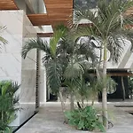Infinity Pool In Veleta Apartment Tulum