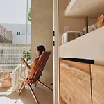 Infinity Pool In Veleta Apartment