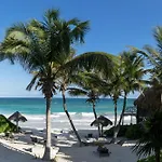 Luv Hotel Tulum