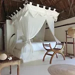 Luv Hotel Tulum