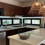 Elegant Villa With Private Pool And Bbq Patio