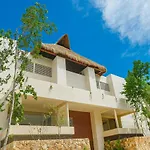 Paramar Viva Aldea Zama