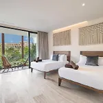 Apartment Stunning 2 Bd Mistiq Ph Rooftop Private Pool