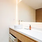 Apartment Stunning 2 Bd Mistiq Ph Rooftop Private Pool