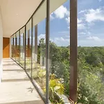 Stunning 2 Bd Mistiq Ph Rooftop Private Pool