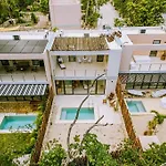 Close To Cenotes Private Pool 24Hr Hr Security Gym Yoga Villa