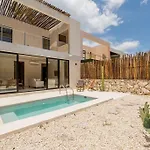 Close To Cenotes Private Pool 24Hr Hr Security Gym Yoga Villa