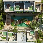 *Jungle Ph W/Pool, Close To Downtown & Beach