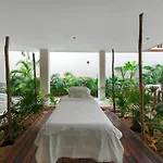 Condominio De Lujo En Tulum Con Jacuzzi Privado