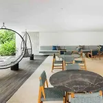 Beautiful Apartment Downtown