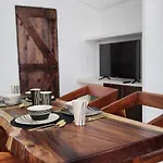 Kin House Downtown Apartamento