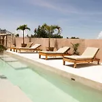 Koos Tulum Hotel