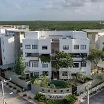 Oasis Yaaxlum