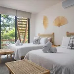 4Br Jungle Villa With Jacuzzi In Private Gated Community