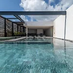 Сasa de vacaciones Lux 1br With Rooftop Pool, Spa, Gym, Kids Playroom