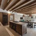 Boho Chic 3br Villa, La Veleta, Rooftop & Private Pool Сasa de vacaciones