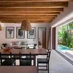 Boho Chic 3br Villa, La Veleta, Rooftop & Private Pool Сasa de vacaciones *