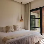 Luxe 8Br Double Villa, Gated, Patio & Pool