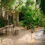 Casa Amor Tulum 8Br Z H - Next Level B