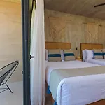 Impresionante Tuk Apartahotel