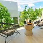Impresionante Tuk Apartahotel 4*