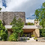 3Br Penthouse With Private Plunge Pool