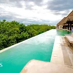 Jungle View 1 Br. Apt. With Great Infinity Pool