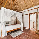 Hotel Xhule