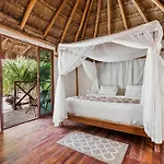 Hotel Xhule Tulum