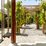 Hotel Xhule 4*