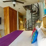 Impresionante Tuk Apartahotel