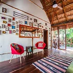 Hotel Co.bañitas Tulum