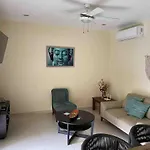Spacious Penthouse With Private Rooftop & Jacuzzi