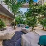 Jungle Chic King Studio With Pool