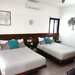 Villa Tucanes 5 Bdr 10 Ppl