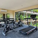 Ph Studio Balcony With Jacuzzi, Gym & Pool