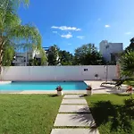 Comfortable 2 Bedroom Apartment