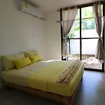 Comfortable 2 Bedroom Apartment