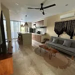 Modern 2 Bedroom 2 Bathroom In Apartamento Tulum