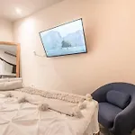 Mistiq Luxury Getaway