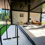 Spacious And Modern Studio With Private Pool Garden Pool And Gym